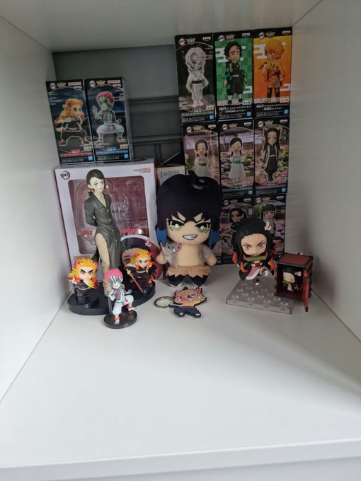 Impulsively spent $250 on new figures in miami https://t.co/8BjU63EScE<a href="/tag/throne"class="tags"><span>#throne</span></a><a href="/tag/wishlist"class="tags"><span>#wishlist</span></a>