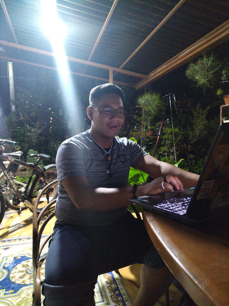 iamafreeshell's tweet photo. #movEDon #LivingTheLife
@EYREYNJIMYAW 🤣 https://t.co/fr2y0YvJzb