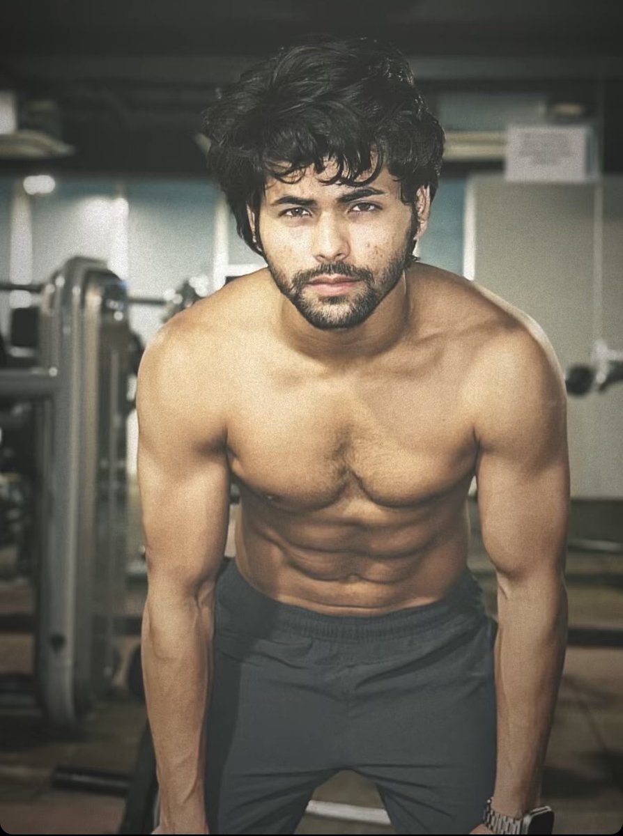 IndianHotMan1's tweet photo. Omg Siddddddd 💦💦💦 his clean shaven chest, armpits, abs all are on fire🔥👅🤤
.
#siddharthnigam  #hotsiddharthnigam        #siddharthnigambluge   #cleanpubes #shavenpubes #armpits #sexy #shirtless  #bluge #armpits #nipples #abs #sexyface 
#actorsbluge #hotactor #indianhotactor https://t.co/sNalbRjzCu