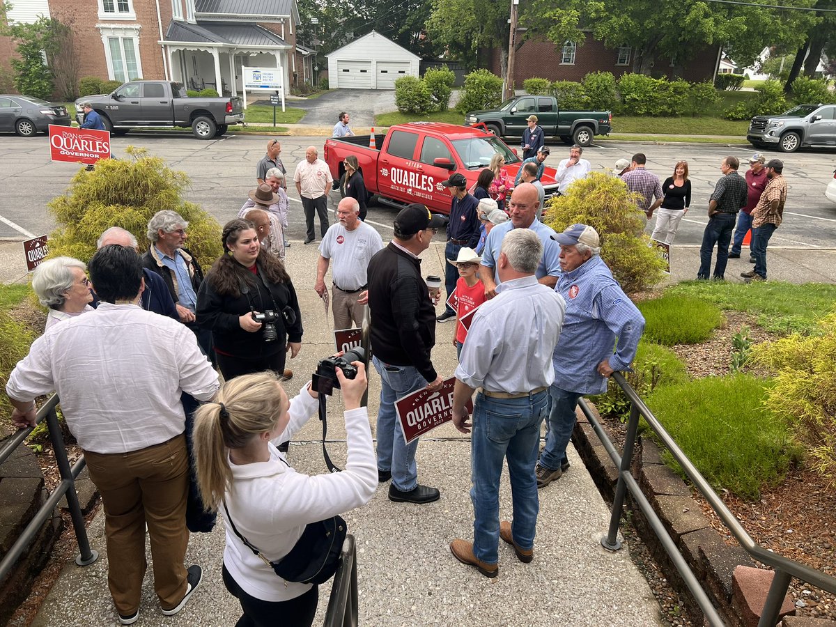 GOPJake's tweet photo. Ohio County is @RyanQuarlesKY country! 

Great turnout this morning for the start of our last truck tour stop! #KYGov https://t.co/1h1VJiA0Wr