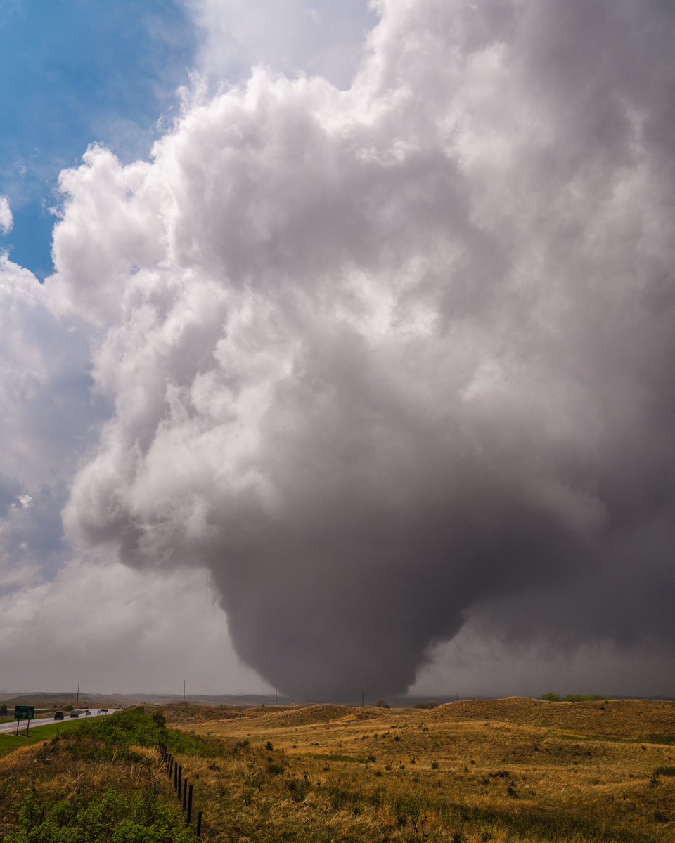 Jessica Moore on Twitter "RT Yesterday’s large wedge