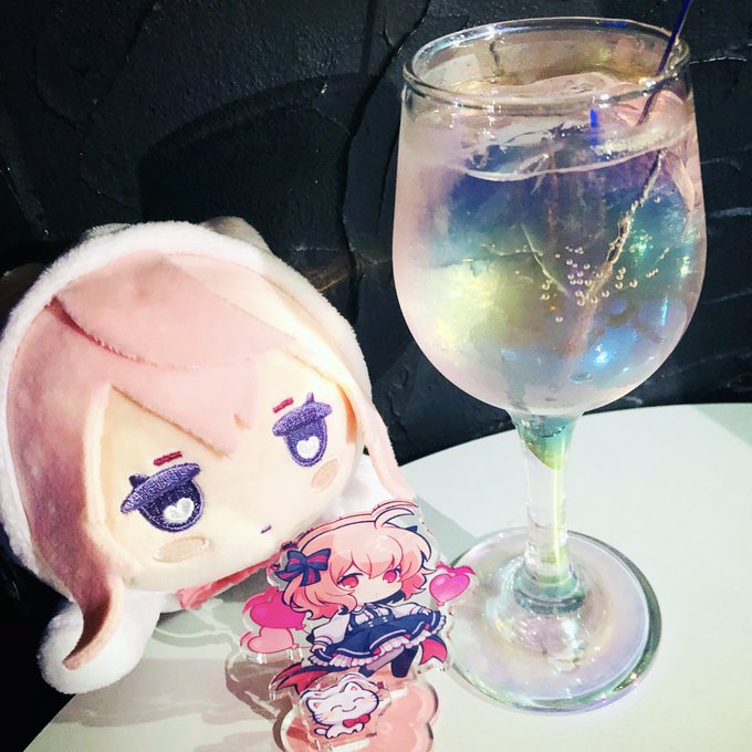 「1girl drinking glass」 illustration images(Latest)｜16pages