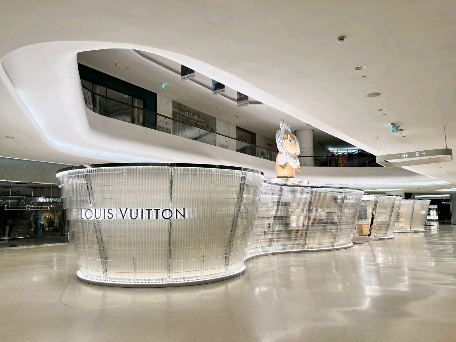 CPP-LUXURY.COM on X: Louis Vuitton opens new pop-up concept in