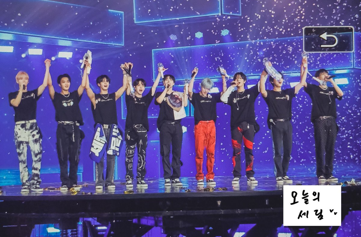 230513

#CRAVITY #SERIM 
#크래비티 #세림 #박세림