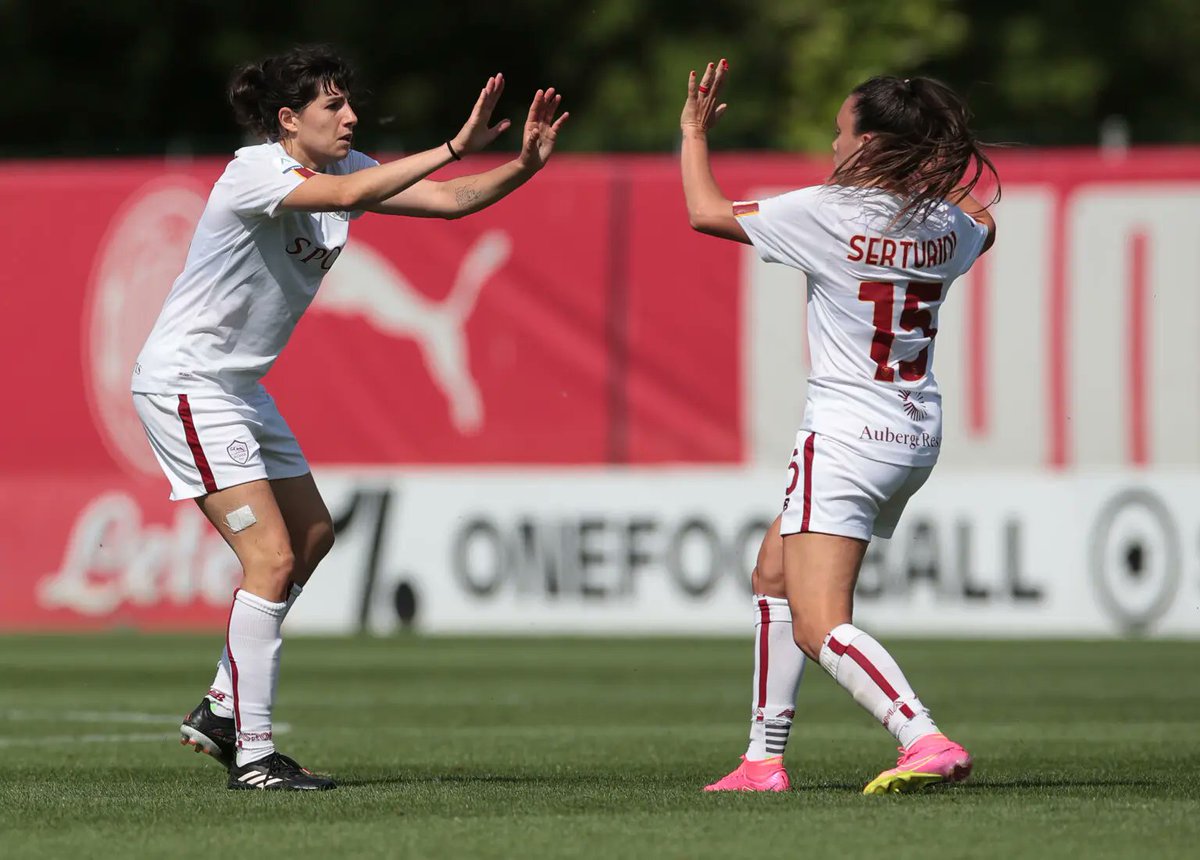 romanewseu's tweet photo. 🟡🔴#Femminile, #MilanRoma 2-2: #Cinotti e #Andressa agguantano il pareggio nella ripresa

➡https://t.co/GCDWSEqzDk 

#ASRoma #RomanewsEU #ASRomaFemminile https://t.co/VNQzbDP3km