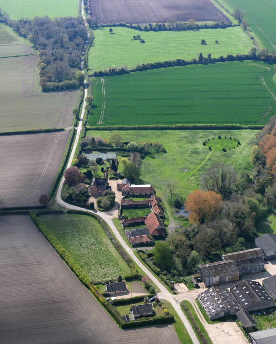 johnfielding001's tweet photo. Well Hall aerial image - Gayton in West Norfolk. The source of the Gaywood River is on the right of the barns. Possibly the site of the Norfolk lost medieval village of Wella. Thank you to
Russell ChalkStreamsInCrisis 🍃💚🍃
@RussellB1ggs for pointing this one out.  #WellHall #Gayton #aerial #image #Norfolk #LostVillagesNorfolkBook