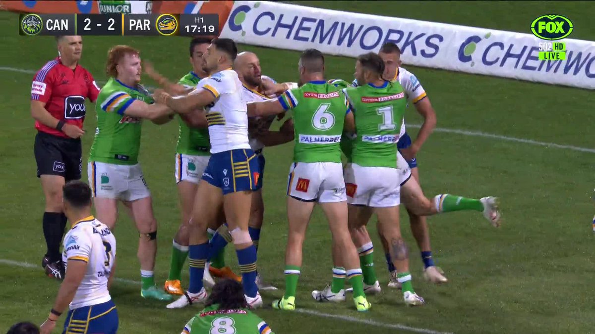 Dynamic Horsburgh Sent To The Bin Moment for Mobile Dynamic Horsburgh Sent To The Bin Moment for Mobile