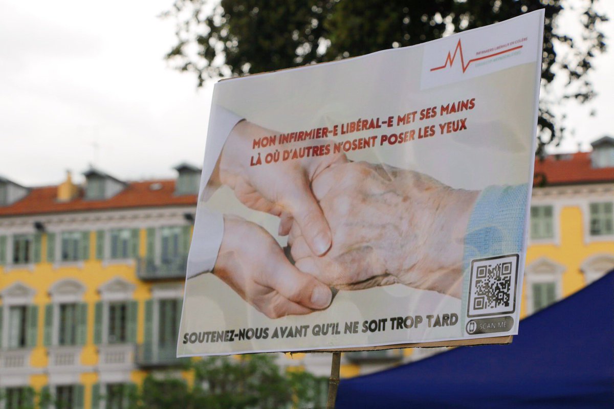 StphanieF11's tweet image. Les #infirmiersliberauxencolere étaient hier dans la rue également à Nice!
Qu’attendez-vous pour nous recevoir @FrcsBraun et @agnesfirmin !
Revalorisation,respect,considération !
@Idelencolere 
@sedatif