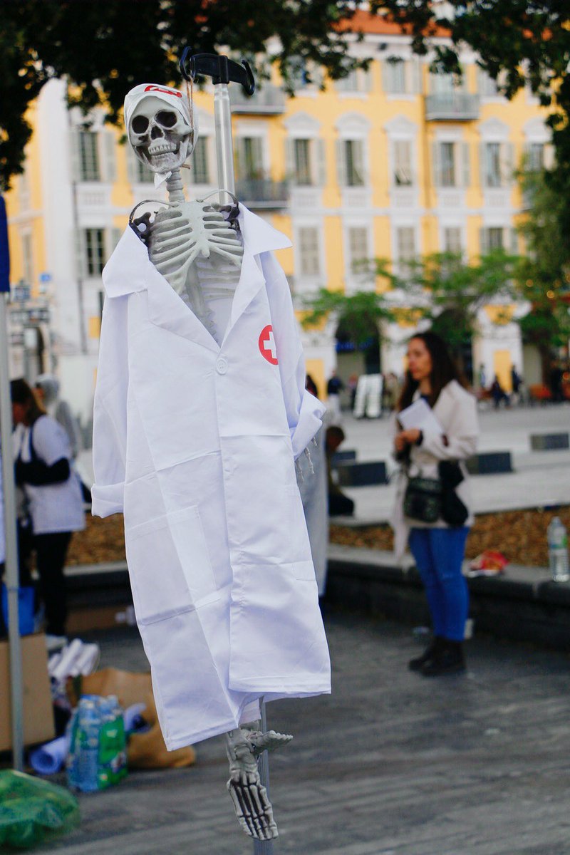 StphanieF11's tweet image. Les #infirmiersliberauxencolere étaient hier dans la rue également à Nice!
Qu’attendez-vous pour nous recevoir @FrcsBraun et @agnesfirmin !
Revalorisation,respect,considération !
@Idelencolere 
@sedatif