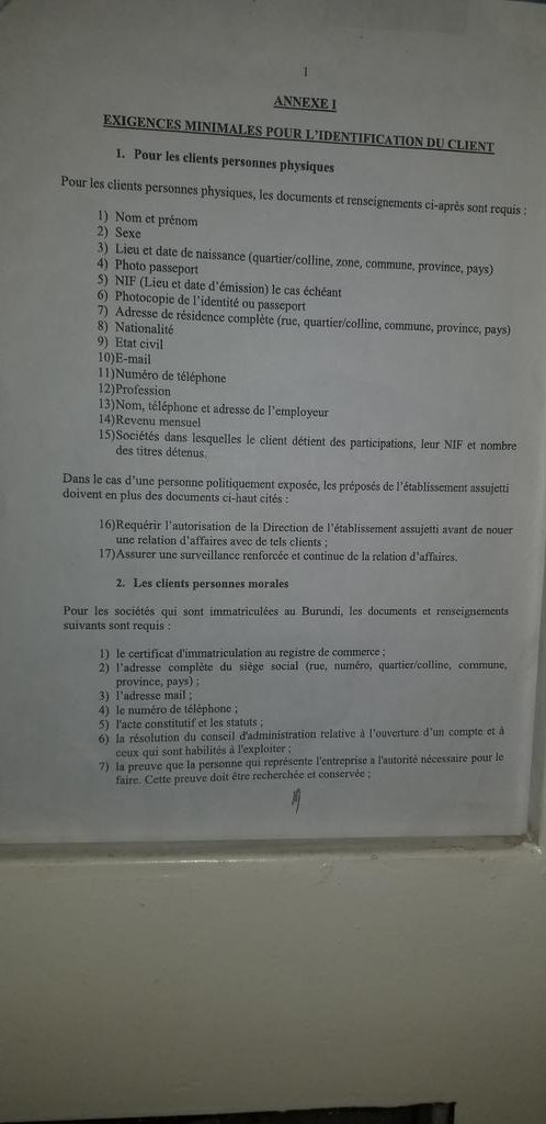 SinibagiweS's tweet photo. @KiragaYussuf @BankiNkuru Wewe uvugivyutazi uzaje mwishirahamwe abagenzitwese urabekobataziguha uzobe witwaje https://t.co/ypPbPxzq3l