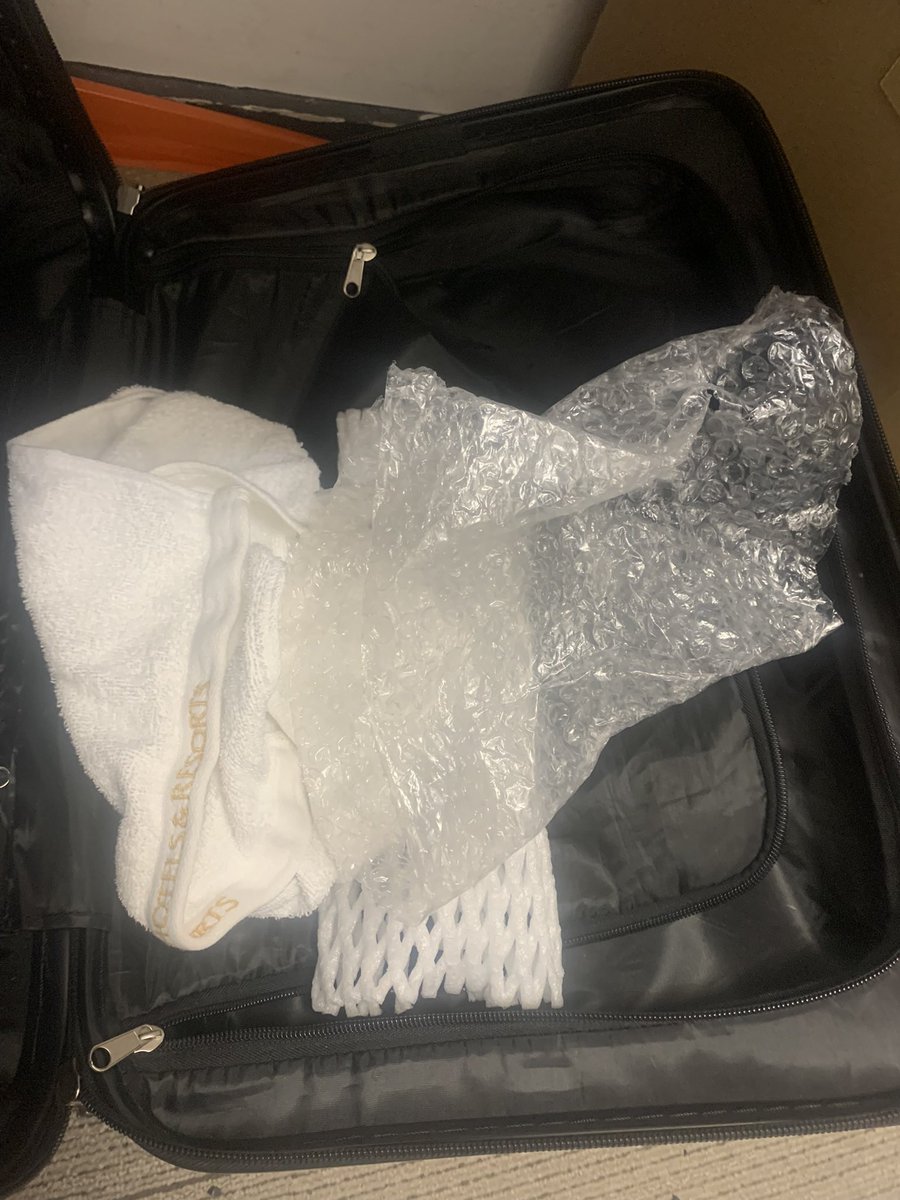 Mangels_69's tweet photo. @ibis @Accor @All 
As a “Platinum’ customer with ‘ACCOR’ my left baggage was stored in supposed secure luggage room, only accessible by staff in Ibis 112-114 Bath Rd. When collected bag it was broken into, empty, they left me wrapping . Hotel refused to check CCTV 😡#ceoaccor https://t.co/cEJwDW7REr
