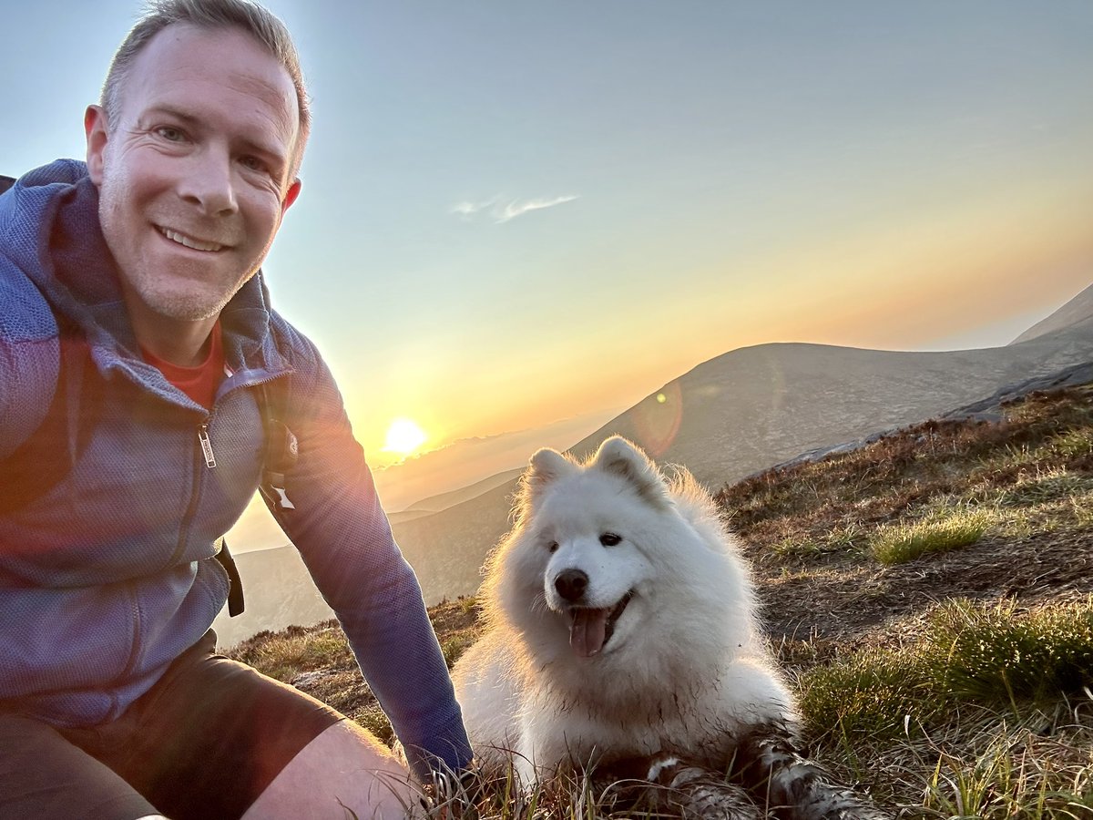 waggyraces's tweet photo. Friday night sunset hike in the Mournes.
Sipping a beer on top of Slieve Doan at 9pm is a fine end to the week.
Zola (who will be 12 this year) was lost to a bog for a few mins and is pure stinkin today - thick glarry mud 😬 https://t.co/uqAnqB5vhz