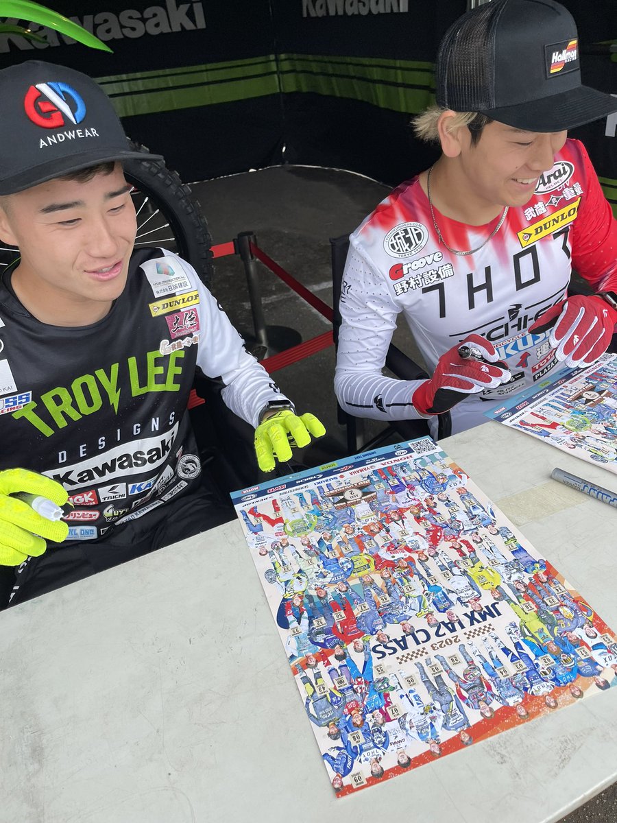 motocross_net's tweet photo. モトクロnetポスターも使ってもらってます！ https://t.co/MVUhIRkgW7