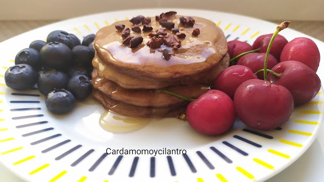paqui_gg66's tweet photo. Para desayunar, tortitas de avena al cacao, unas veces las hago con plátano y otras con manzana.

#Receta

https://t.co/r1jTaLGShB https://t.co/KRlWvsCiti