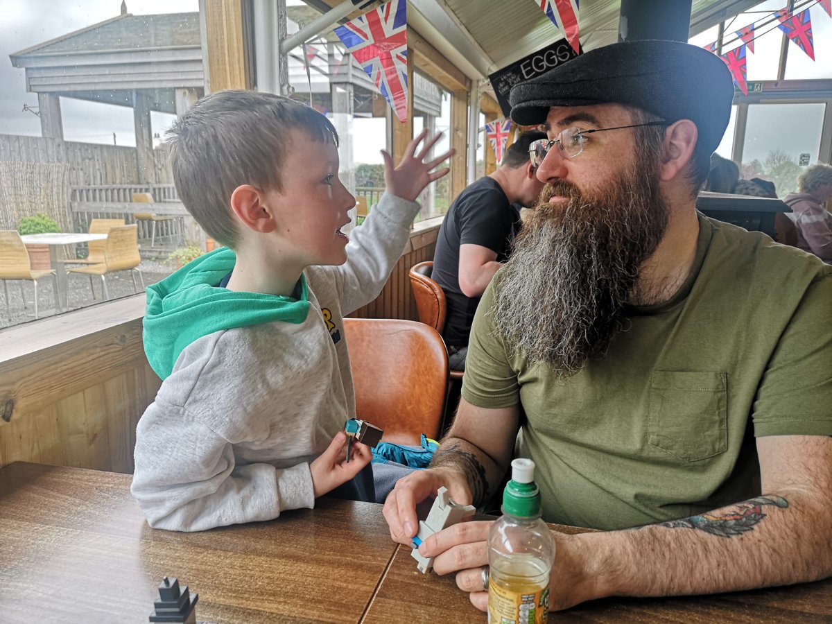 BehavingBeardly tweet media