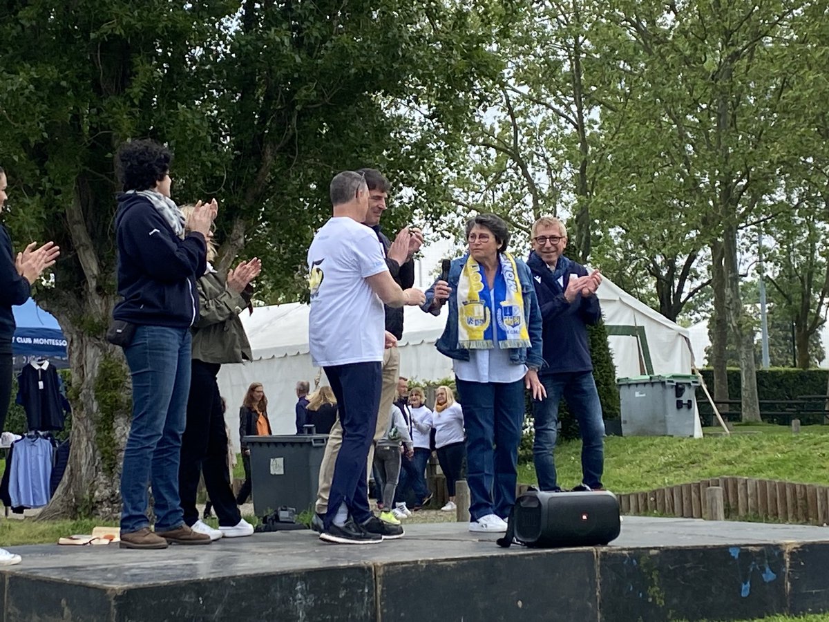 _jeanhin's tweet photo. #DélicateProstate au RDV 🏉 3ème édition de la journée annuelle #RugbySanté @RCMC_rugby #Rugbya5 💬 pour sensibiliser sur le #cancer de la #prostate #parolesdepatient #sportsanté

ℹ️ https://t.co/4LJmboO5aV

📃 https://t.co/iQSIo6E4Yt via @LIFRugby

BD📘https://t.co/ufv6Byqty2 https://t.co/qSZoE7tifa