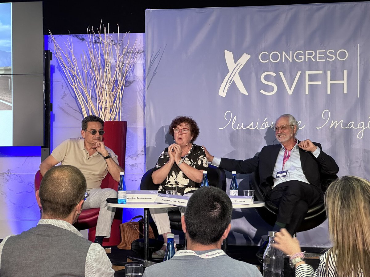 Un auténtico lujo poder escuchar la experiencia de estos modelos de Farmaceuticos de Hospital #XCongresoSVFH23 <a href="/SVFH_/">SVFH</a>