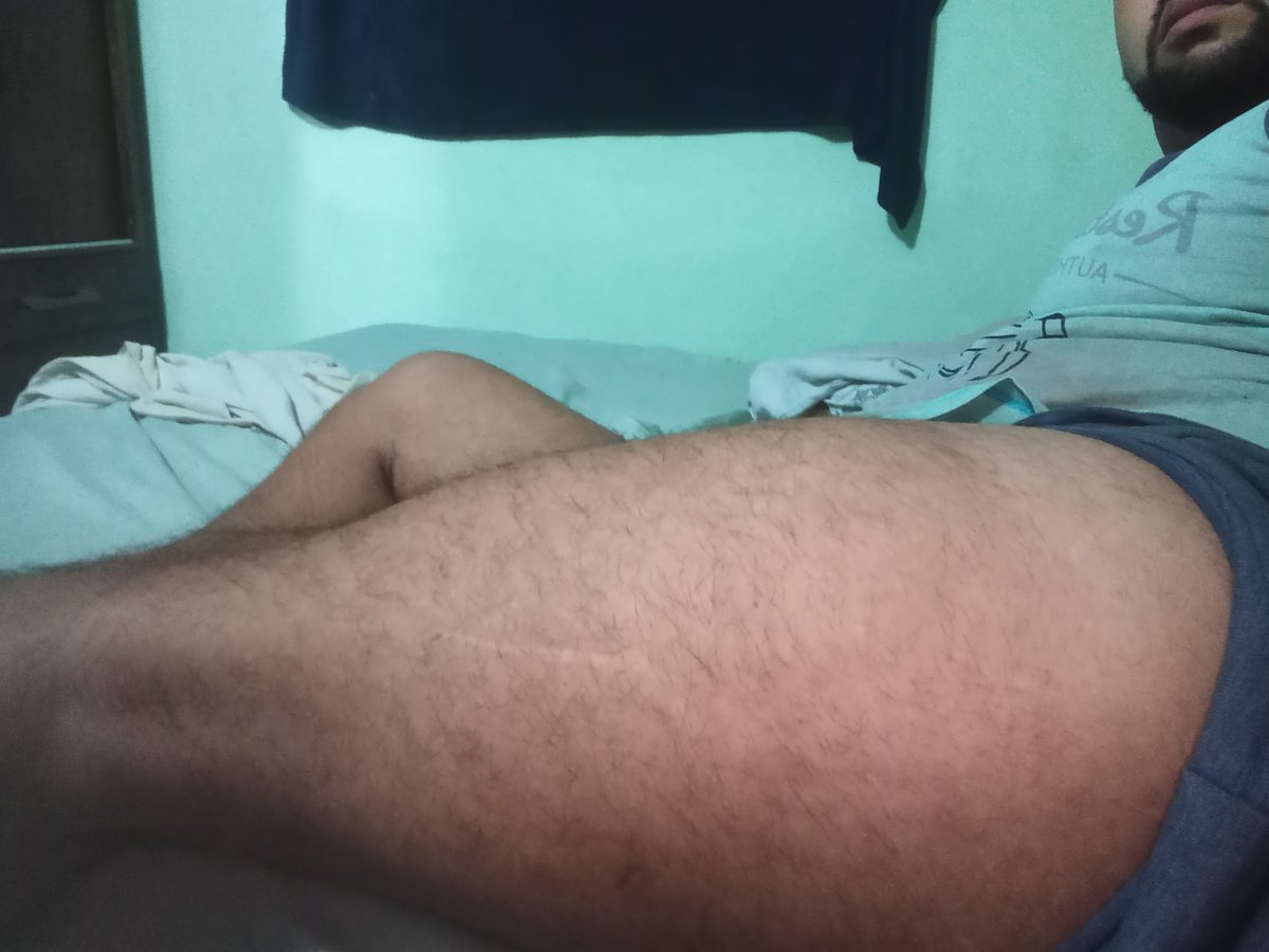 Soespiando4's tweet photo. Quem aí não falta os treinos de pernas?! Vale a pena sim. 
E nem creatina tomo. https://t.co/JQU9hrUB63