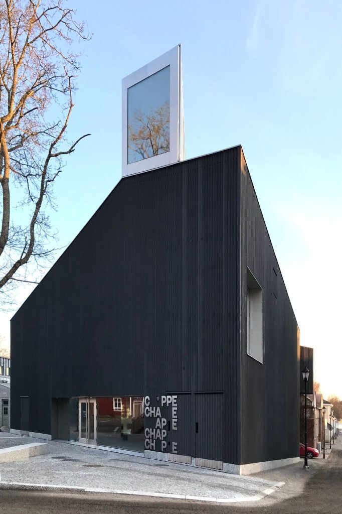 afasiaarq's tweet photo. #JKMM | https://t.co/TRrrFQbluj | posted by afasia | daily entries on contemporary art and architecture #afasiaarchzine #afasiaarq
Chappe Art House . Tammisaari JKMM Chappe is a new three-storey art house by the sea located on the southern coast of Finland in the historic to… https://t.co/toaysCR3kc