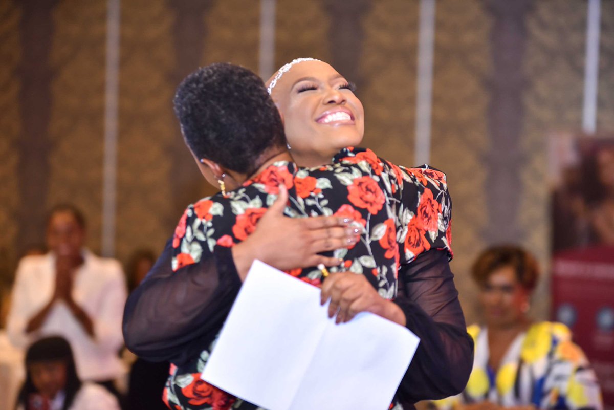 Adanianlabs's tweet photo. Embracing shared conversations and common goals @KiwiaIrene and @iamsamkemhlongo #StoriesOfEquity
@TwaaCommunity
#WomenOfEquitySummit
#MothersDay https://t.co/q9H8mTZy0Q
