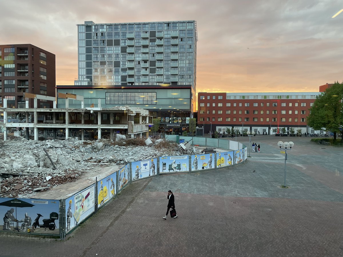Sinds kort ben ik bij <a href="/Cpuntmaaktmee/">Cpunt</a> aan de slag als projectmanager CRM en web … in t altijd bruisende Hoofddorp! (Uitzicht vanuit de schouwburg)