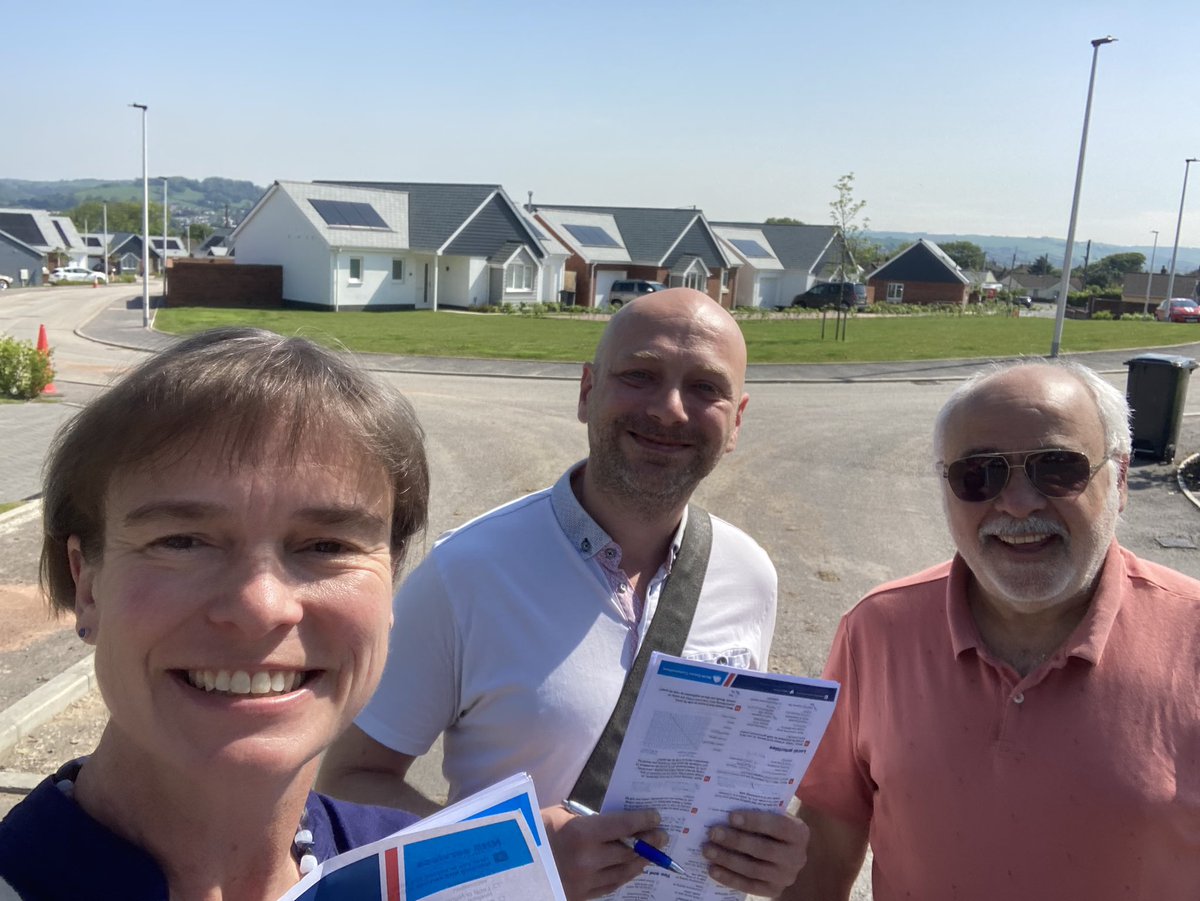 SelaineSaxby's tweet photo. Lovely sunny morning out talking to residents in #Sticklepath this morning with @northdevontory https://t.co/IrLNQkPu5e