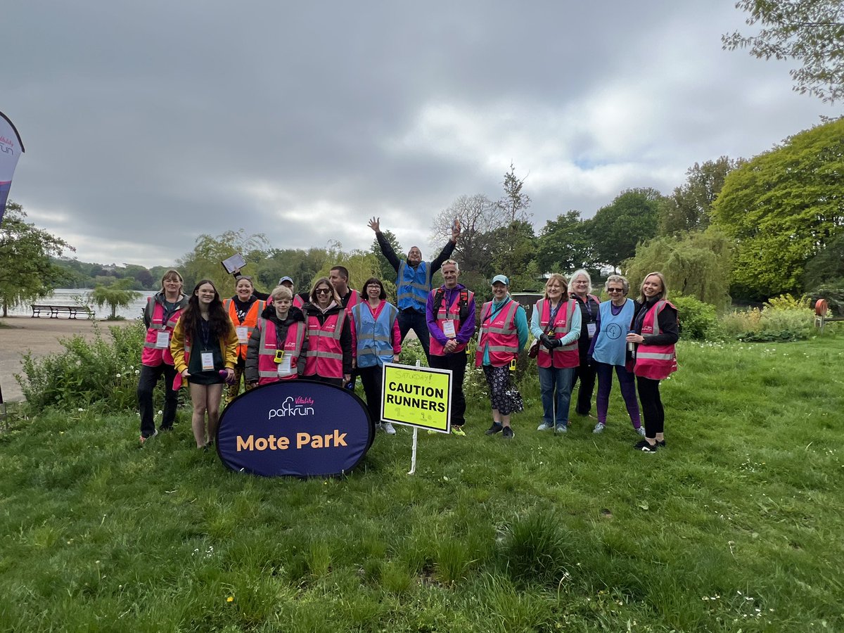 MoteParkpkrun's tweet photo. A great start to our weekend - thanks to our brilliant pacers, amazing volunteers and of course all of you who make our parkrun so special 🥰

This week 195 people ran, jogged, or walked, 44 were first timers and 45 recorded new PBs. The event was made possible by 30 volunteers: https://t.co/eGA3yzq9mW
