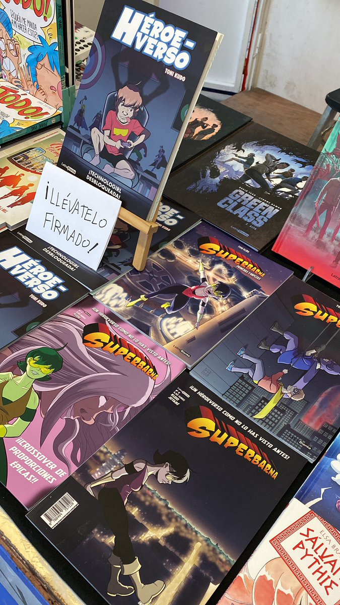 Un lector nuevo me acaba de comentar cosas MUY bonitas de mis páginas 🥲

Se que mi dibujo no es suoer hot ni mainstream, y que tiene sus carencias. Por eso mola tanto cuando alguien destaca tus particularidades y tus virtudes 💛🖤❤️