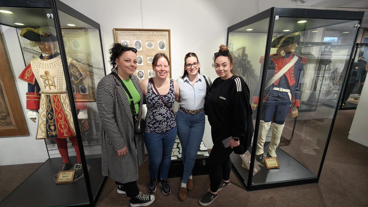BishopBurton's tweet photo. Bishop Burton on tour! 🇫🇷

UCBB students from a range of subjects recently travelled to Paris for an amazing study trip! During their tour of the French capital, the group made valuable curriculum links at a range of sites. 🤩

#UCBB #BishopBurtonTrip #StudyTour #Excellence https://t.co/4QZQoNusiy