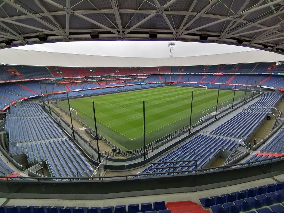 Het aftellen is nu echt begonnen. Nog één nachtje 'slapen'..

#feygae #Feyenoord