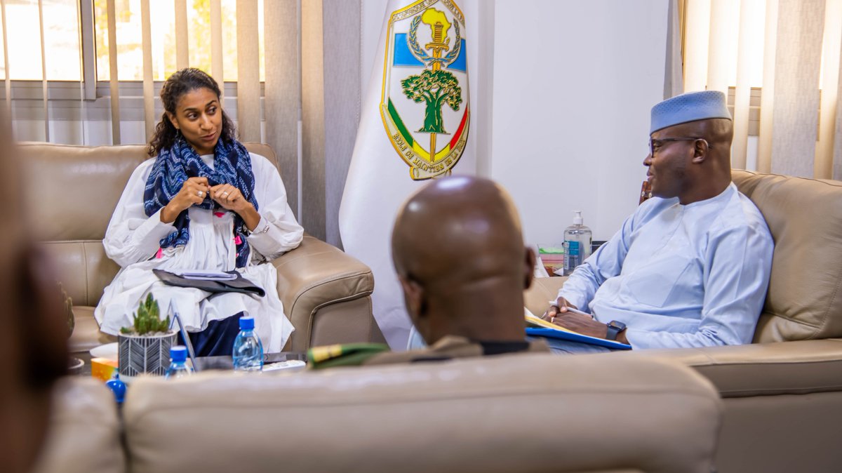EMP_Bamako's tweet photo. 10-05-23 : Rencontre partenariale avec l'Institut des Etudes de Sécurité (ISS) @issafrica autour des besoins dans le domaine de la formation et de la recherche

@DG_EMPABB @GouvMali @SecuriteML @MaliMaeci @ecowas_cedeao @_AfricanUnion @UN @UEauMali @FAMa_DIRPA https://t.co/KvVJzfk1Ac