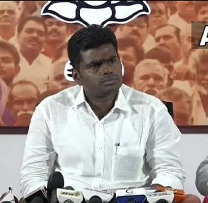 meharaazzz's tweet image. IAS                                 IPS
Love                               Hate 
Humble                        Arrogant   
Strategy                       Propaganda 
Believes in                  Believes in 
Democratic Values Sanatana Dharam
Won Karnataka        Lost Karnataka