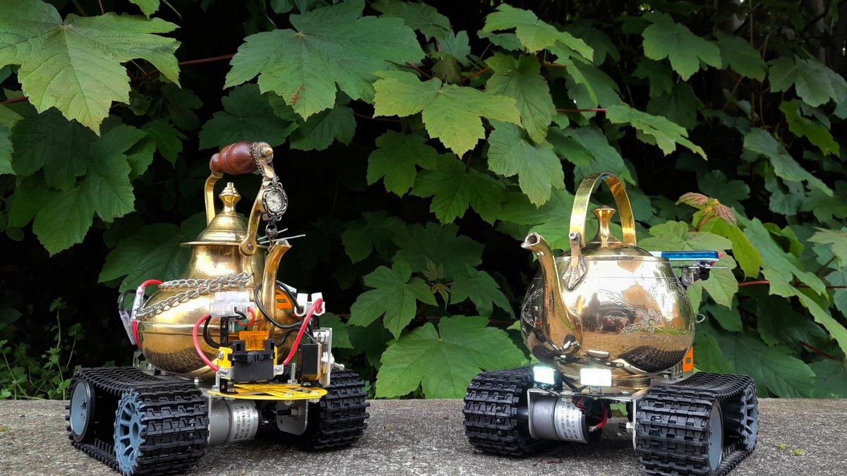BaileyRobotics's tweet image. Teapot 2 and Teapot 3 of our Racing Teapot collection, looking fine in the spring weather. Two separate people, the same tools and components, equals two separate vehicles. #creativity #Robots