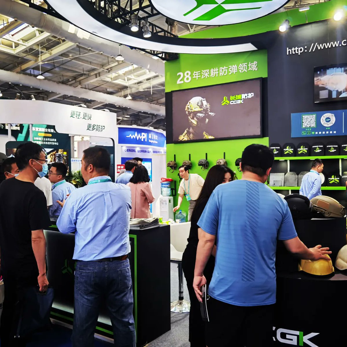 CCGKCHN's tweet photo. #another #busy #day #for #ccgk #team #at #11th #china #international #exhibition #on #police #equipment #day #3 #is #done #one #more day #to #go #hard #work #to #be #continued #tomorrow 

#ballistic #helmet #armor #sheild #plate #military #army #police #law #enforcement #rec https://t.co/fUnGO7vkXP