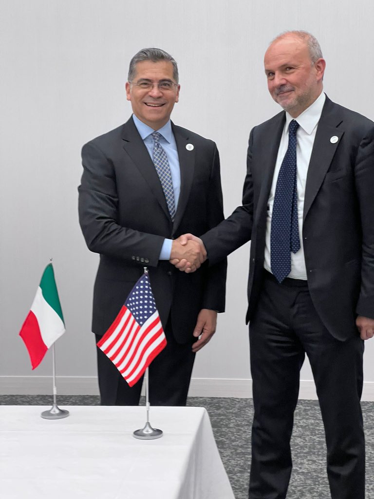 🇮🇹🇺🇸| Incontro di grande cordialità tra il Ministro della Salute statunitense <a href="/SecBecerra/">Secretary Xavier Becerra</a> e il Ministro Schillaci su comuni collaborazioni in tema di ricerca, professionisti e operatori sanitari e salute mentale #G7
<a href="/HHSGov/">HHS.gov</a>