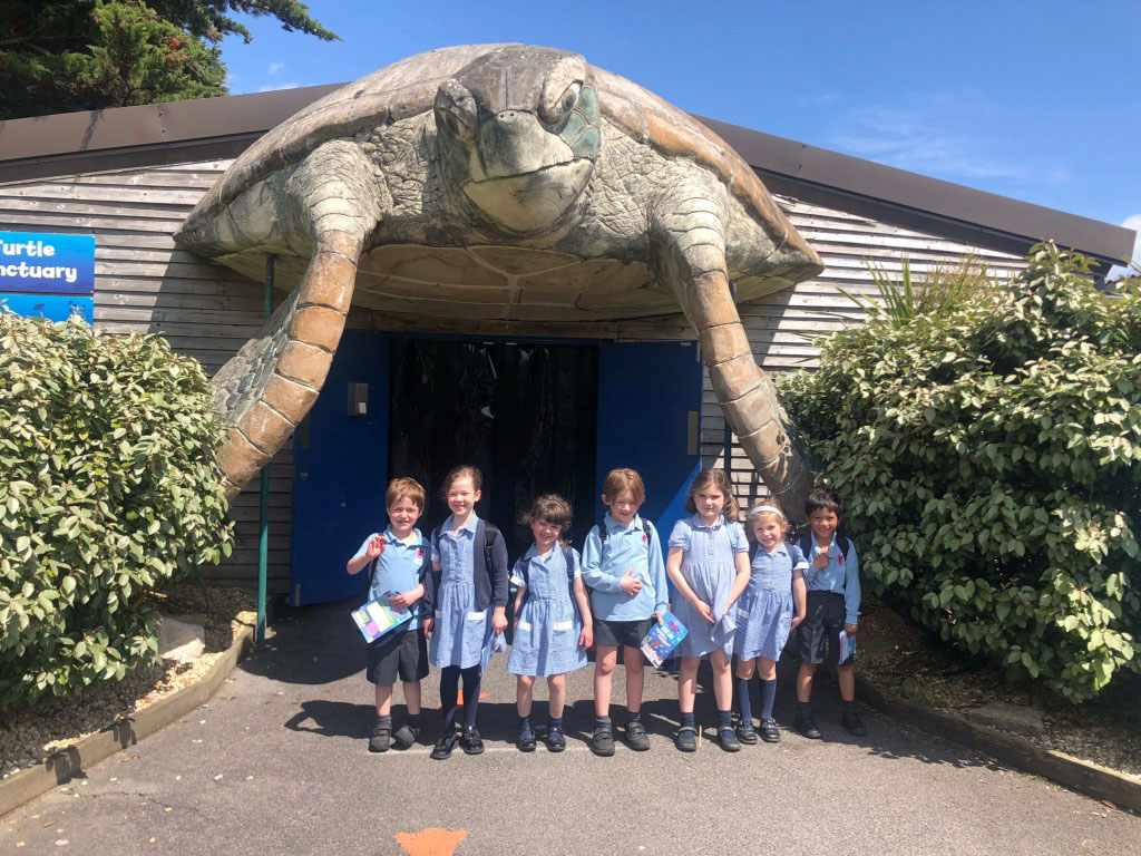 Sherborneprep's tweet photo. Reception had a whale of a time at the SeaLife Centre on Thursday! 

Find out more about joining #SherbornePrep at our next #OpenMorning on Tuesday, 6 June - https://t.co/XtYoUJw7Ig

#dorsetprepschool #spspreprep https://t.co/P13tY8oLgc