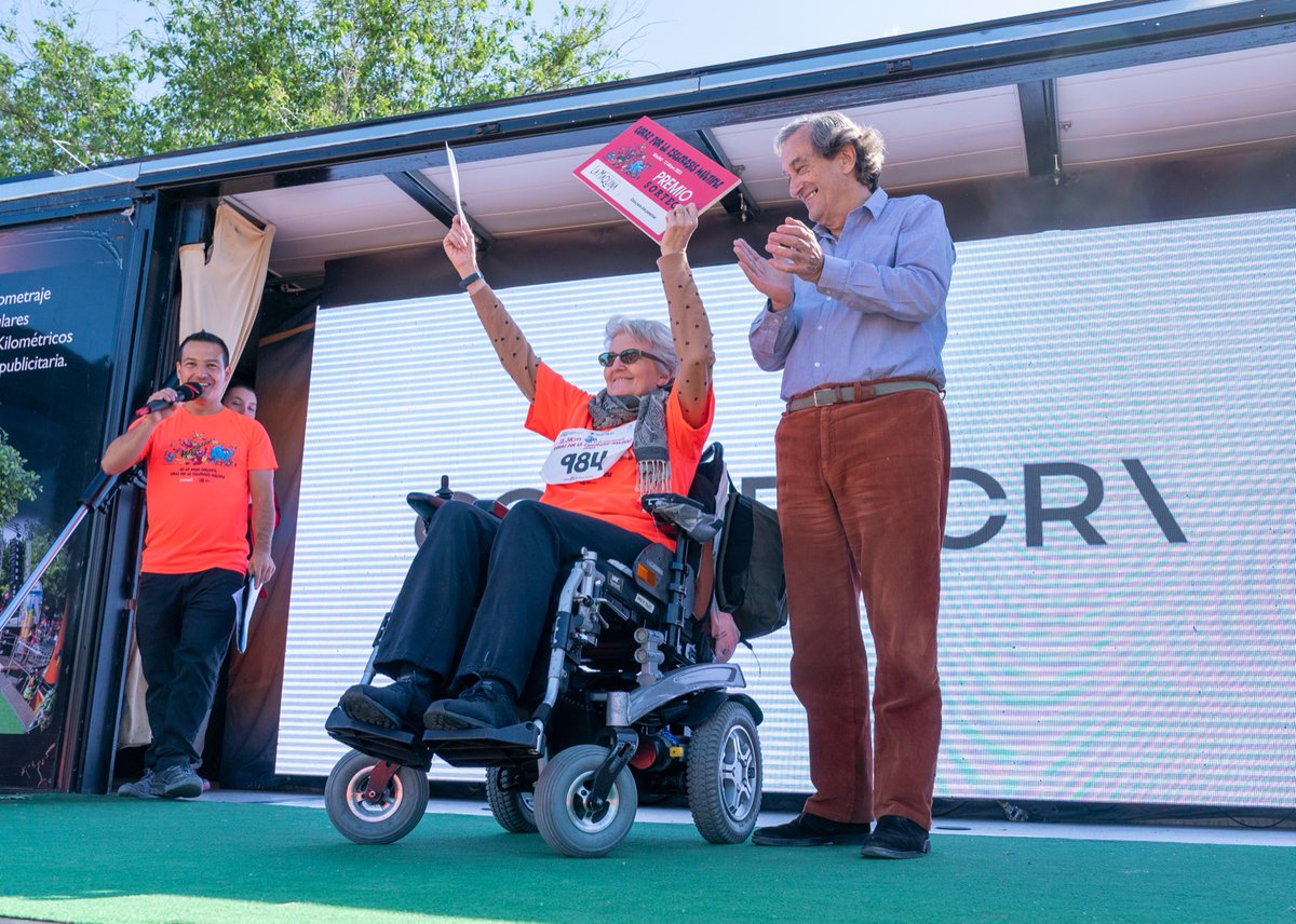 Ha sido una mañana estupenda 😊 y estamos muy felices de haberla compartido con mucha gente solidaria ¡Hemos sido 2.375 personas corriendo por la #esclerosismultiple 🙌 ! Muchas gracias y larga vida a #CorreporlaEM 🏃🏃‍♀️