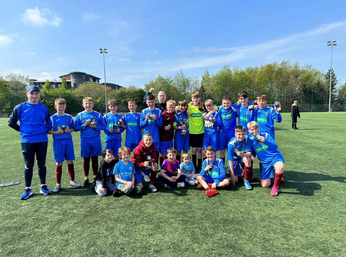 Craigmount HS Football (@craigiefootie) on Twitter photo First silverware of the season for <a href="/CraigmountHS/">Craigmount High School</a> U13A team, they won the <a href="/essfa01/">Edinburgh Secondary Schools Football Association</a> U13 league cup this morning, winning 1-0 against a strong @QueensferryHS team. Well done!!! First silverware of the season for <a href="/CraigmountHS/">Craigmount High School</a> U13A team, they won the <a href="/essfa01/">Edinburgh Secondary Schools Football Association</a> U13 league cup this morning, winning 1-0 against a strong @QueensferryHS team. Well done!!!