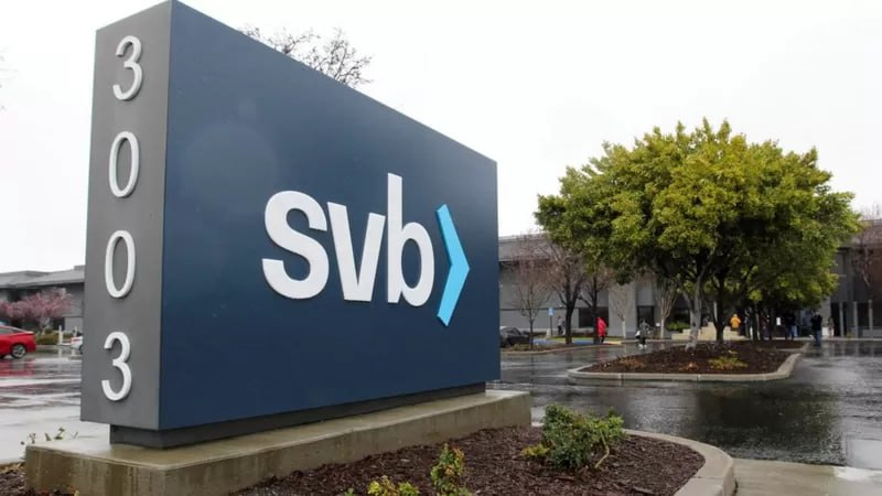 simwabawilliam's tweet photo. Silicon Valley Bank was taken over by the FDIC after it collapsed within 48 hours due to insolvency. https://t.co/fEB0s16gLM