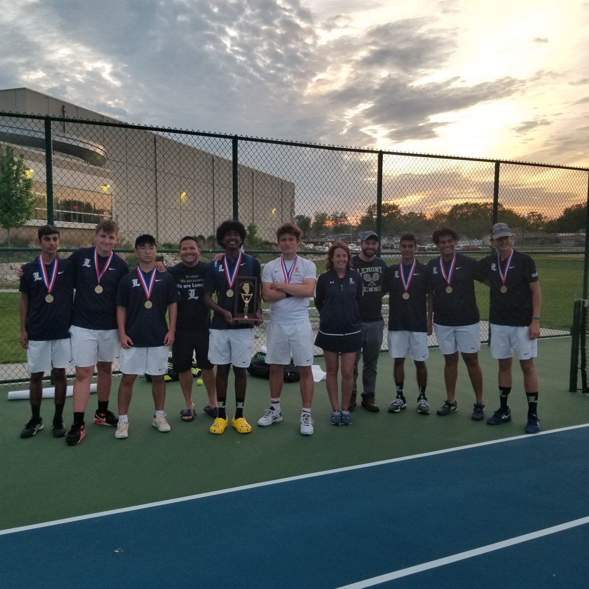 Running out of daylight, the Varsity finishes the SSC Conference Tournament in 1st place - congratulations! Next up - IHSA Sectionals! #WeAreLemont