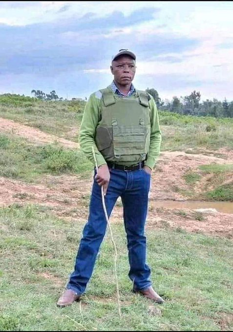 HDonness's tweet photo. Andu a Nyumba who is the true son of Maumau between Maina Njenga and Riggy G? Mmetuchokesha na hii mambo yenu ya mlima. 

Mudavadi Jakom Rigathi Gachagua Mukami Kimathi Mau Mau Nyandarua https://t.co/jVNfyVTbDX