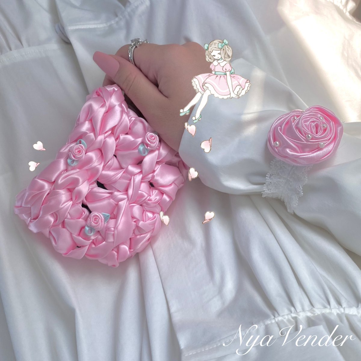 NyaVender's tweet photo. ♡༘RT 이벤트♡༘ 

#BNVRose #냐벤더후기

해시태그를 달고 냐벤더의 장미(장미악세사리, 장미가 있는 탑꾸나 누이헤도레 모두 ok)를 자랑 해주시는 한 분

알티해주시는 한 분

총 두분을 뽑아 뜨개 카드지갑 로즈 바인을 선물해드려요

*이벤트 상품은 모두 끼택으로 배송됩니다. 

5. 26일 당발 https://t.co/2s6mLbjUrc