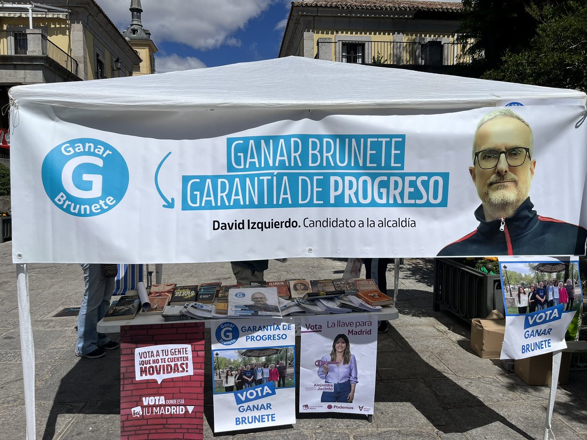 CarolCordero_N's tweet photo. Y seguimos en las calles, ahora en Brunete, dando a conocer nuestra propuesta para las elecciones autonómicas y acompañando a las compañeras y compañeros de @ganarbrunete, que representan la mejor candidatura para su municipio. https://t.co/Zybmbhg2hR