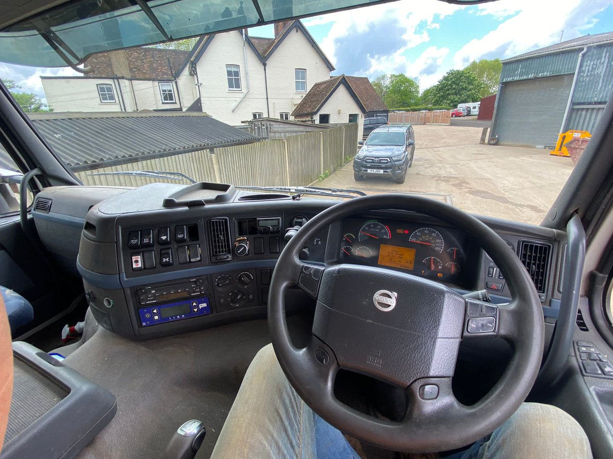 Eveey Hunter tweet media