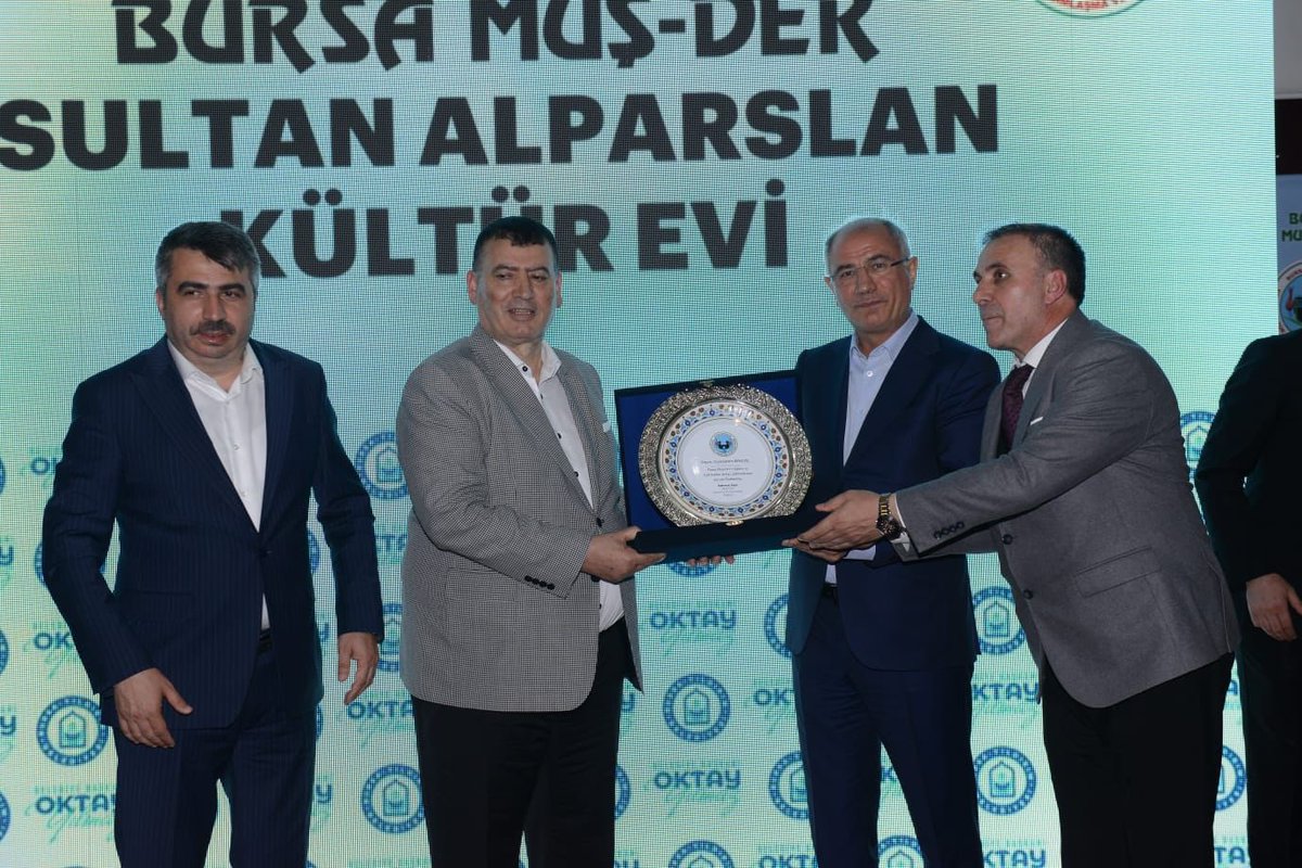 mahmut_asya's tweet photo. Bu anlamlı gecede bizleri yalnız bırakmayan tüm hemşerilerimize yeni yerleşkemizin hayırlı olmasını dilerim. https://t.co/CVGwCHGHvB