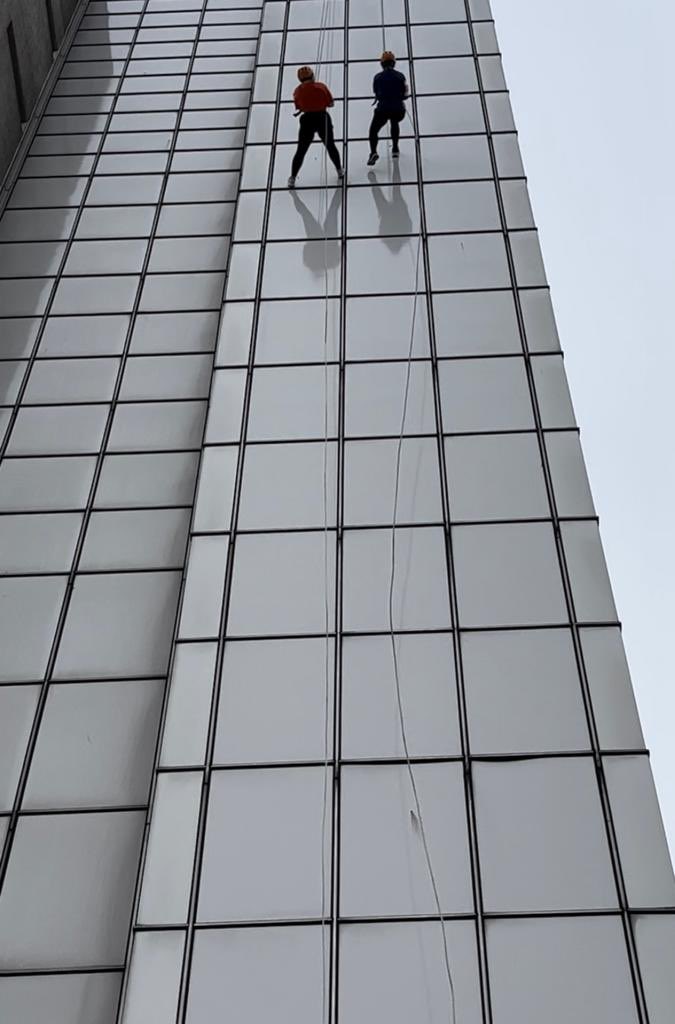 Lucy (@lucythomas14) on Twitter photo Good luck to all our intrepid abseilers taking part today in #tacklethetower raising vital funds for <a href="/MSEHospCharity/">π Mid & South Essex Hospitals Charity</a> <a href="/MSEHospitals/">Mid and South Essex NHS Foundation Trust</a> Good luck to all our intrepid abseilers taking part today in #tacklethetower raising vital funds for <a href="/MSEHospCharity/">π Mid & South Essex Hospitals Charity</a> <a href="/MSEHospitals/">Mid and South Essex NHS Foundation Trust</a>