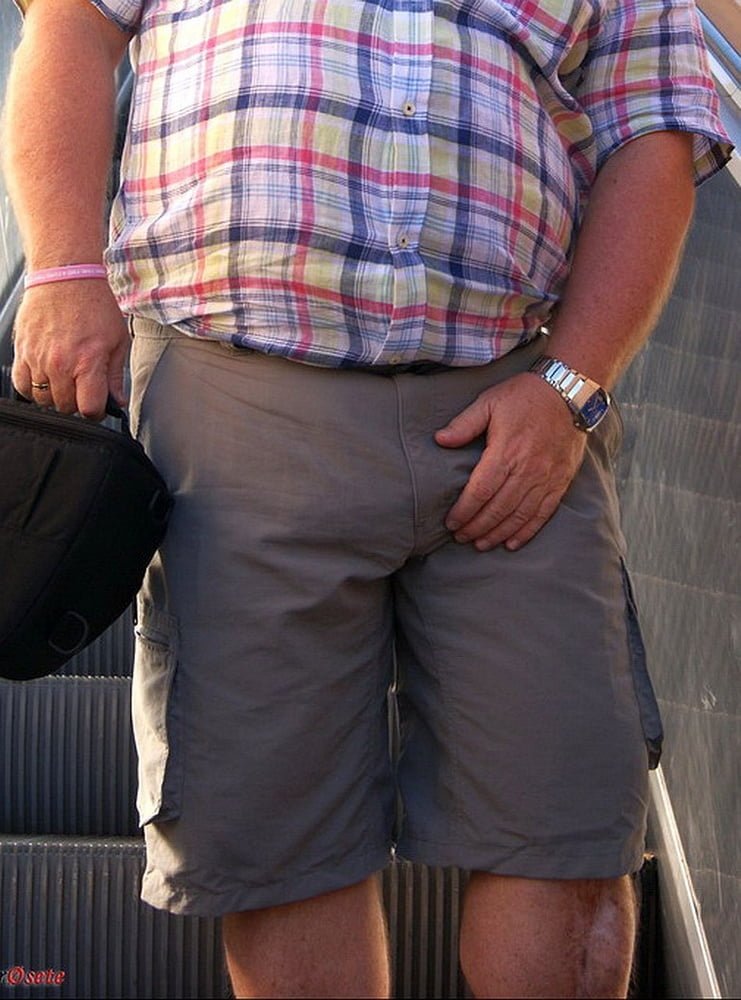 ¿Cuál de los 4 paquetes te gustaría sobar? (Elige uno 😉)
#gaydaddies #gaybears