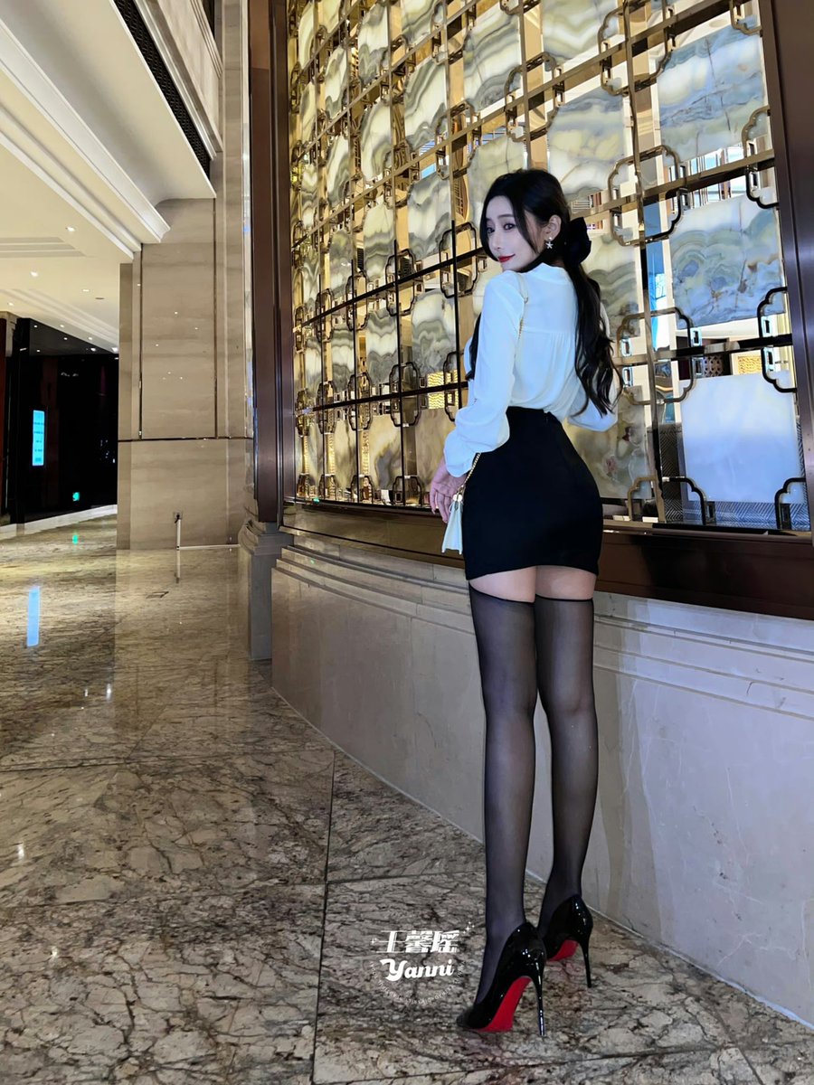 高冷是我的保护色 
性感才是我的必杀技✨ https://t.co/LArNePITvq