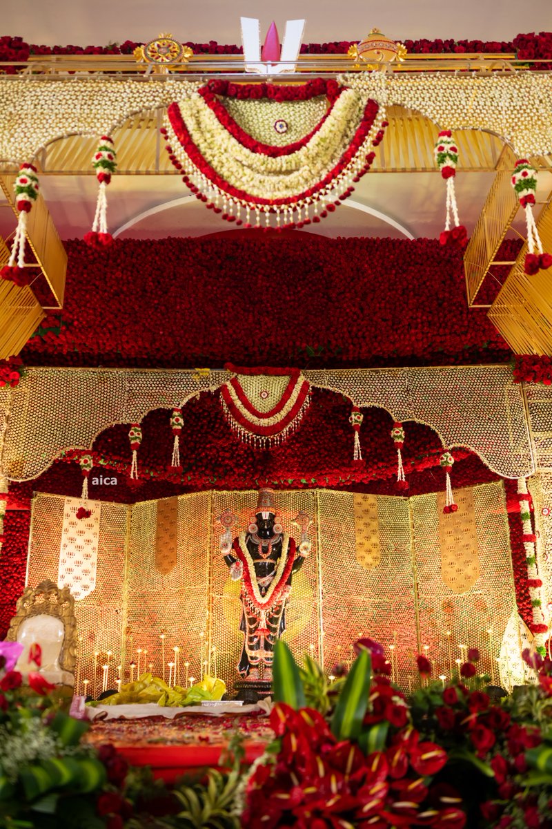 #aica #eventorganisers #eventdecors #stagesetup #royallook #traditionalset #redlove #godlove #relatives #blessings #togetherness #dearones #nearones #entrancearches