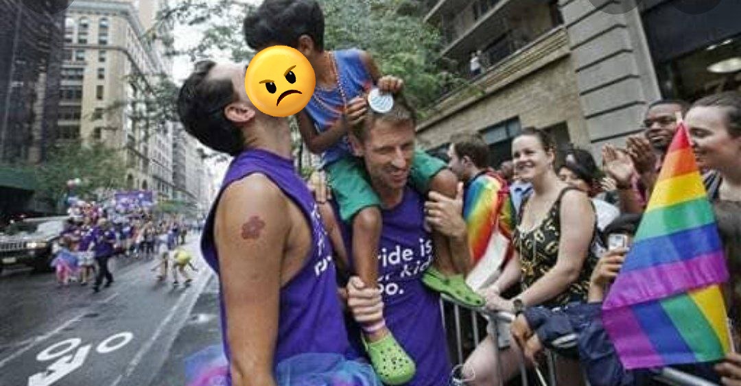 SonKale3726's tweet photo. Dünya siyaset tarihinde bir lidere partisinin çok ama çok ötesinde böylesine inanılmaz sevgi bağı ile bağlı milyonlarca seçmen yok..
#LGBT ye geçit yok‼️
  VAKİT CUMHUR VAKTİ
#ReisTayyipErdoğan
#BAŞKANINADAMLARI https://t.co/7CCPuxnu2T